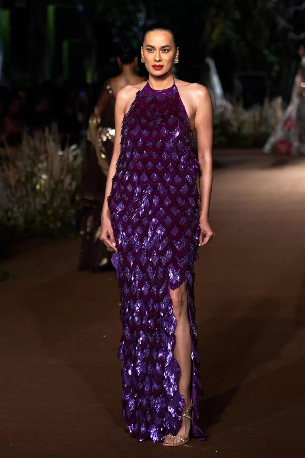 Dresses & Gowns<Rahul Mishra Amethyst Feather Backlace Gown